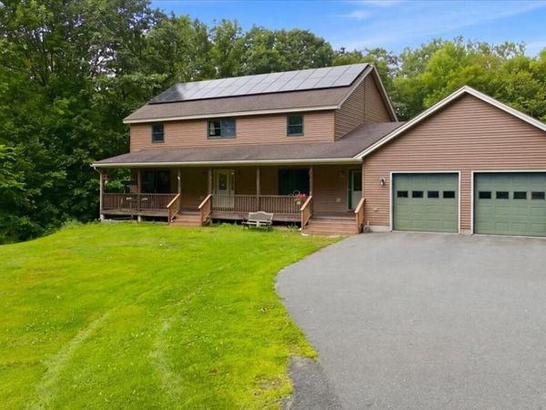 550 Bog Road , Vassalboro, ME 04989