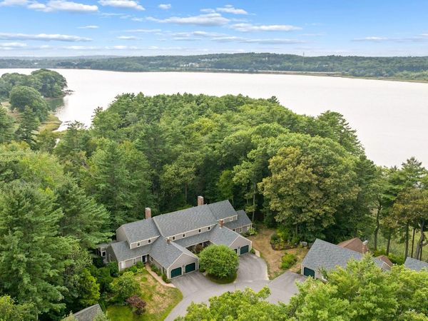 56 Foreside Common Drive, Unit 56A, Falmouth, ME 04105