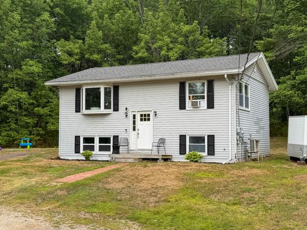 220 Post Road, Bowdoin, ME 04287