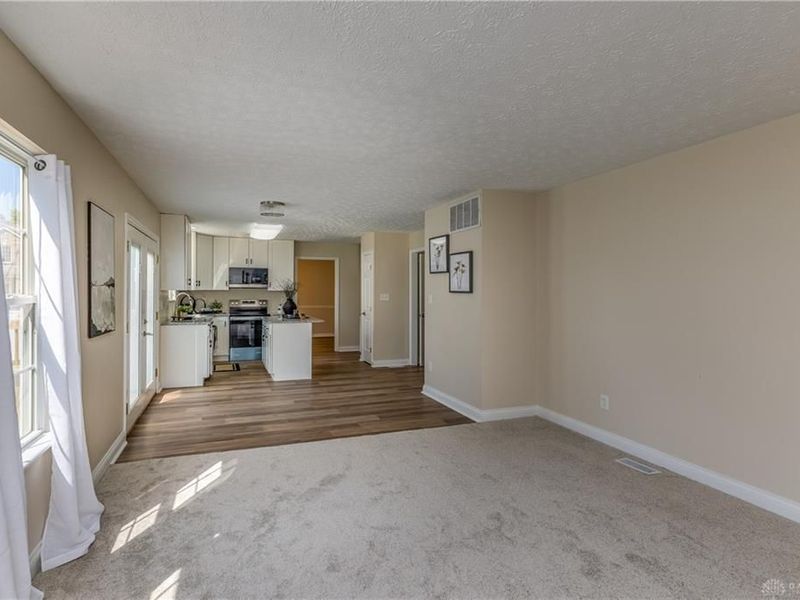 6224 Harvest Meadows Drive, Huber Heights, OH 45424 Photo 14