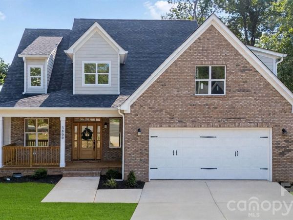 3800 Erskine Woods Drive , Bessemer City, NC 28016