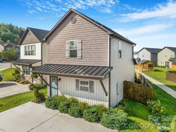 738 Cardwell Lane , Fletcher, NC 28732