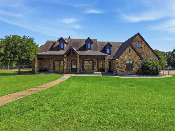 6808 Nine Mile Bridge , Fort Worth, TX 76135