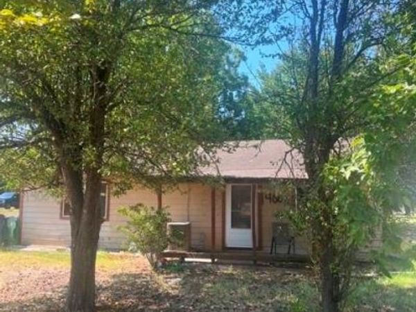 1400 Dr Martin Luther King Jr Boulevard , Waxahachie, TX 75165