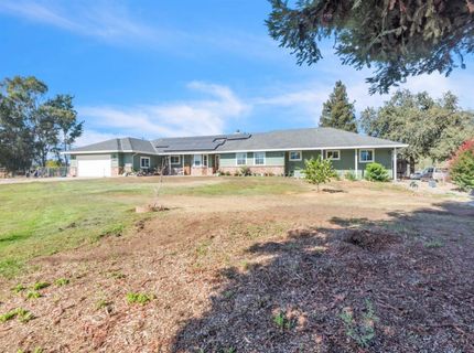 10165 Equestrian Dr, Elk Grove, CA 95624 Photo