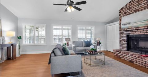 10165 Equestrian Dr, Elk Grove, CA 95624 Photo