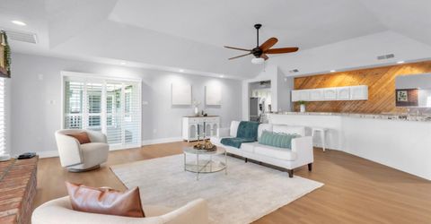 10165 Equestrian Dr, Elk Grove, CA 95624 Photo