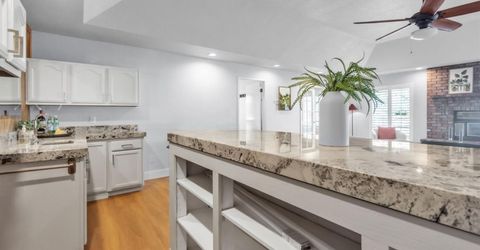 10165 Equestrian Dr, Elk Grove, CA 95624 Photo