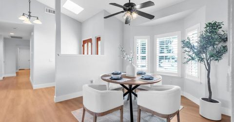 10165 Equestrian Dr, Elk Grove, CA 95624 Photo