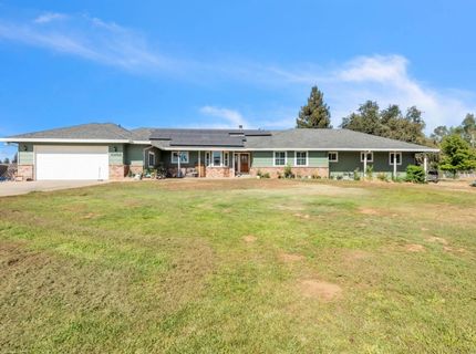 10165 Equestrian Dr, Elk Grove, CA 95624 Photo