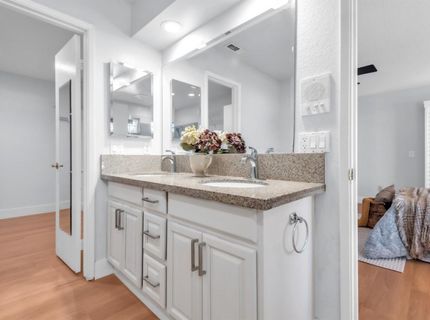 10165 Equestrian Dr, Elk Grove, CA 95624 Photo