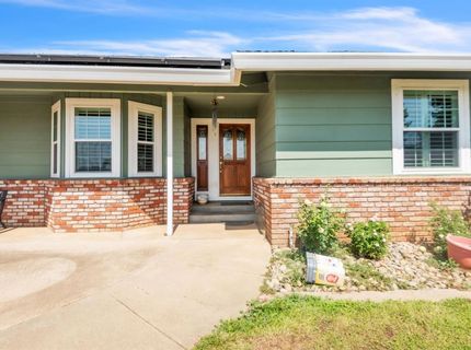 10165 Equestrian Dr, Elk Grove, CA 95624 Photo