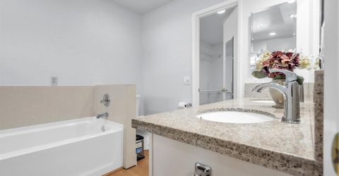 10165 Equestrian Dr, Elk Grove, CA 95624 Photo