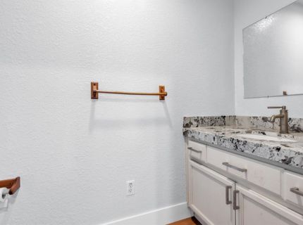 10165 Equestrian Dr, Elk Grove, CA 95624 Photo