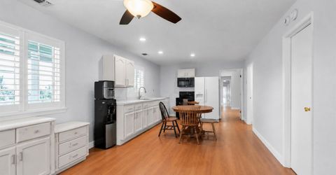 10165 Equestrian Dr, Elk Grove, CA 95624 Photo