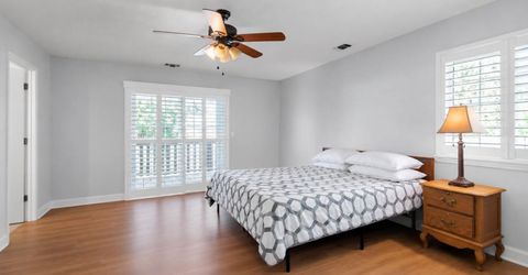 10165 Equestrian Dr, Elk Grove, CA 95624 Photo