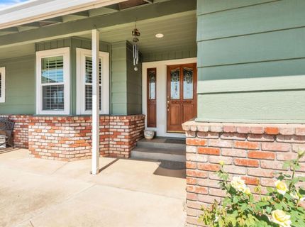 10165 Equestrian Dr, Elk Grove, CA 95624 Photo