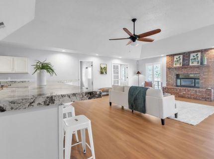 10165 Equestrian Dr, Elk Grove, CA 95624 Photo