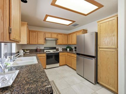 9365 Windrift Ln, Elk Grove, CA 95758 Photo