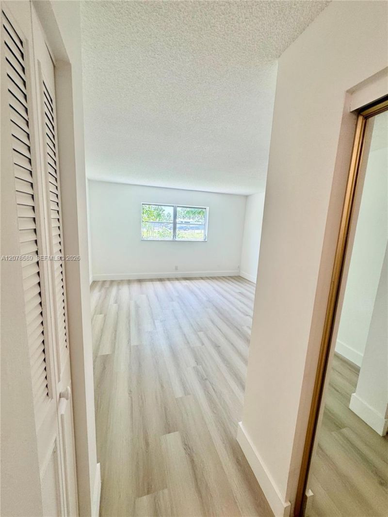 4880 NW 22nd St, Unit 110, Lauderhill, FL 33313 Photo
