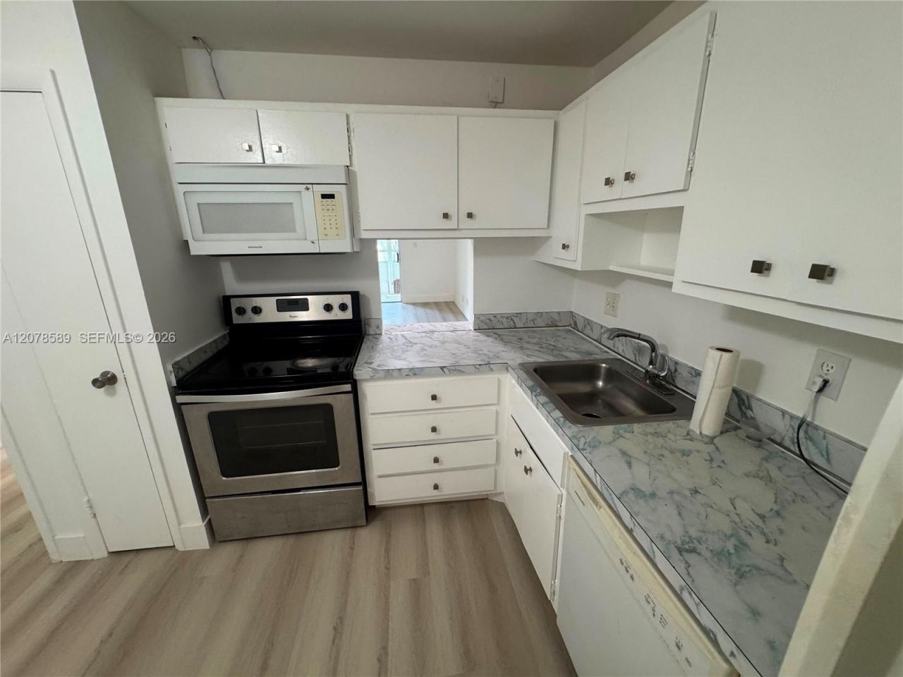 4880 NW 22nd St, Unit 110, Lauderhill, FL 33313 Photo