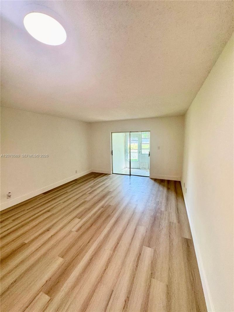 4880 NW 22nd St, Unit 110, Lauderhill, FL 33313 Photo