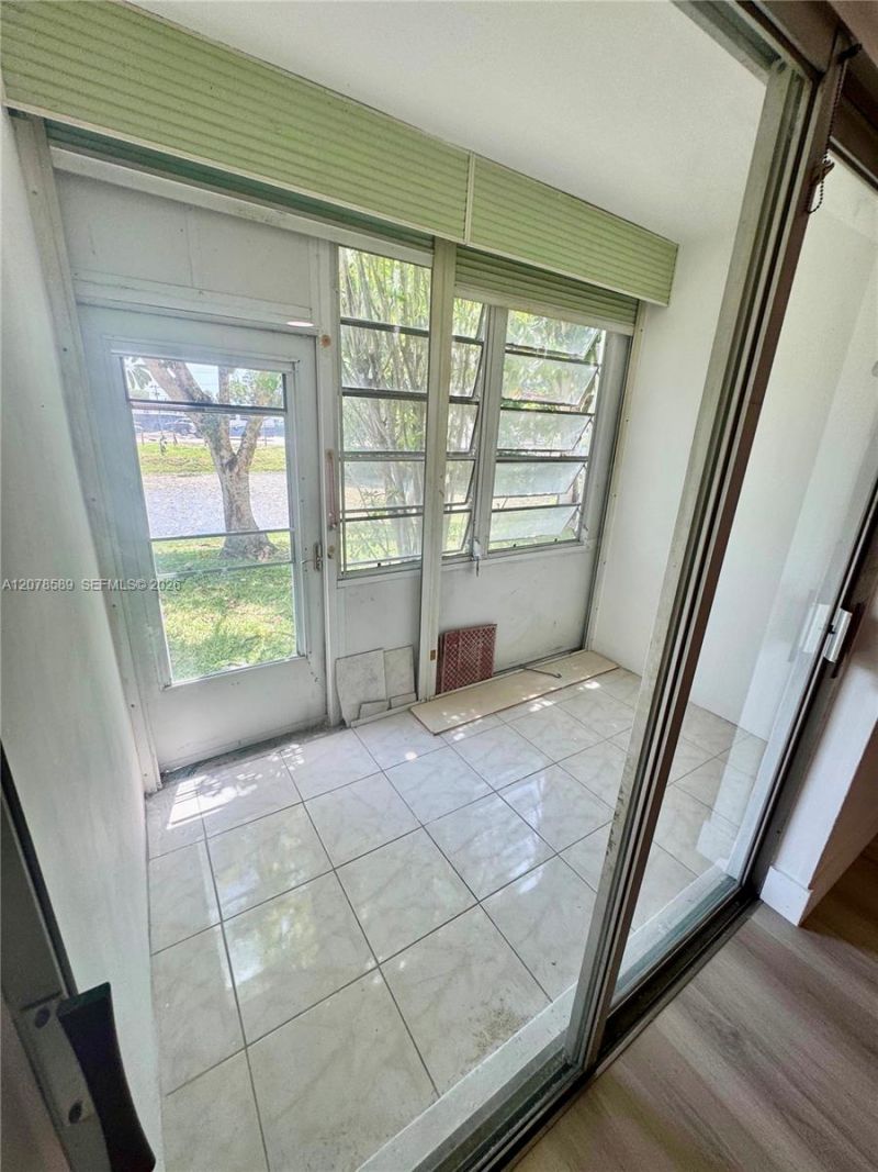 4880 NW 22nd St, Unit 110, Lauderhill, FL 33313 Photo