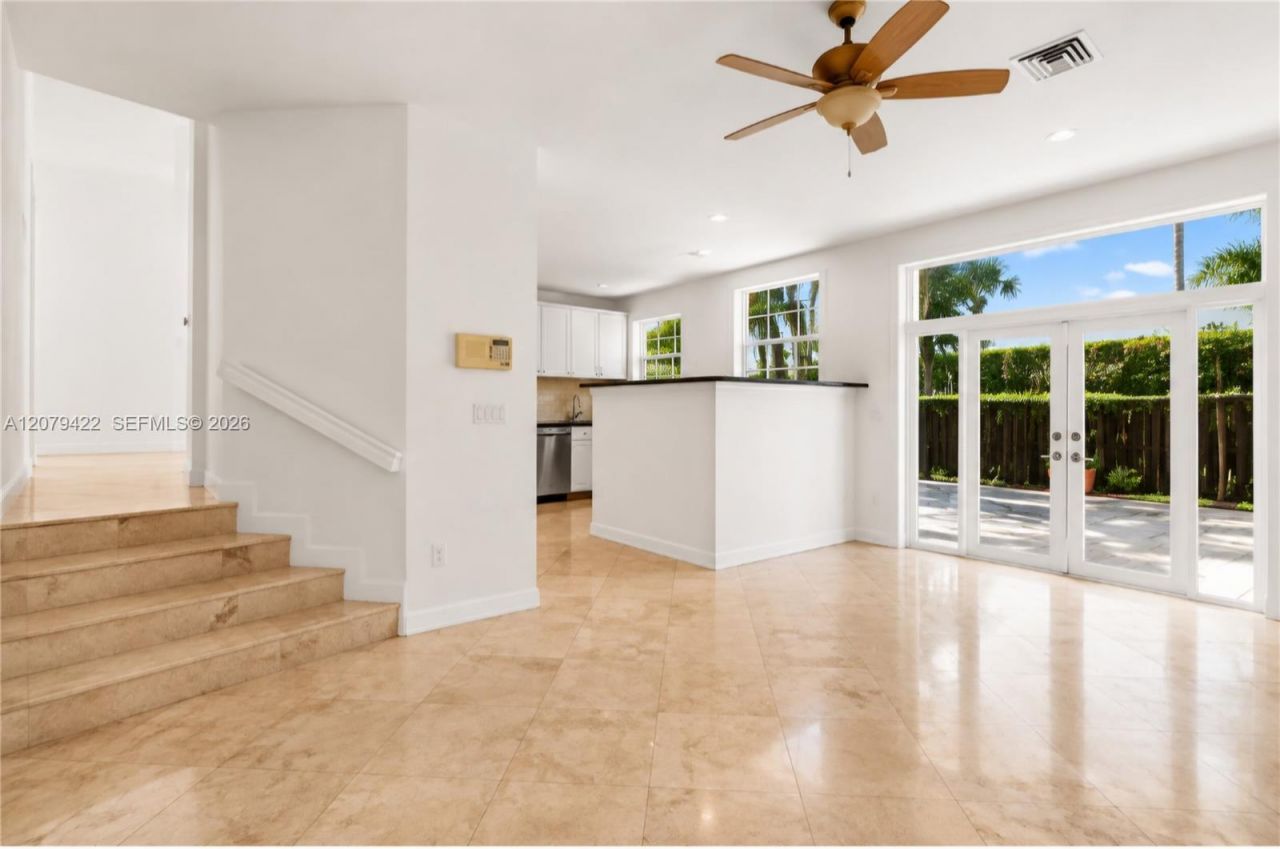 10916 NW 58th Ter , Doral, FL 33178 Photo