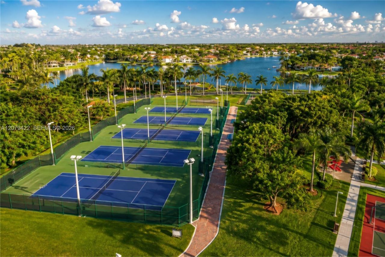 10916 NW 58th Ter , Doral, FL 33178 Photo