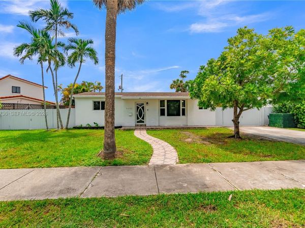 9450 SW 25th Dr , Miami, FL 33165