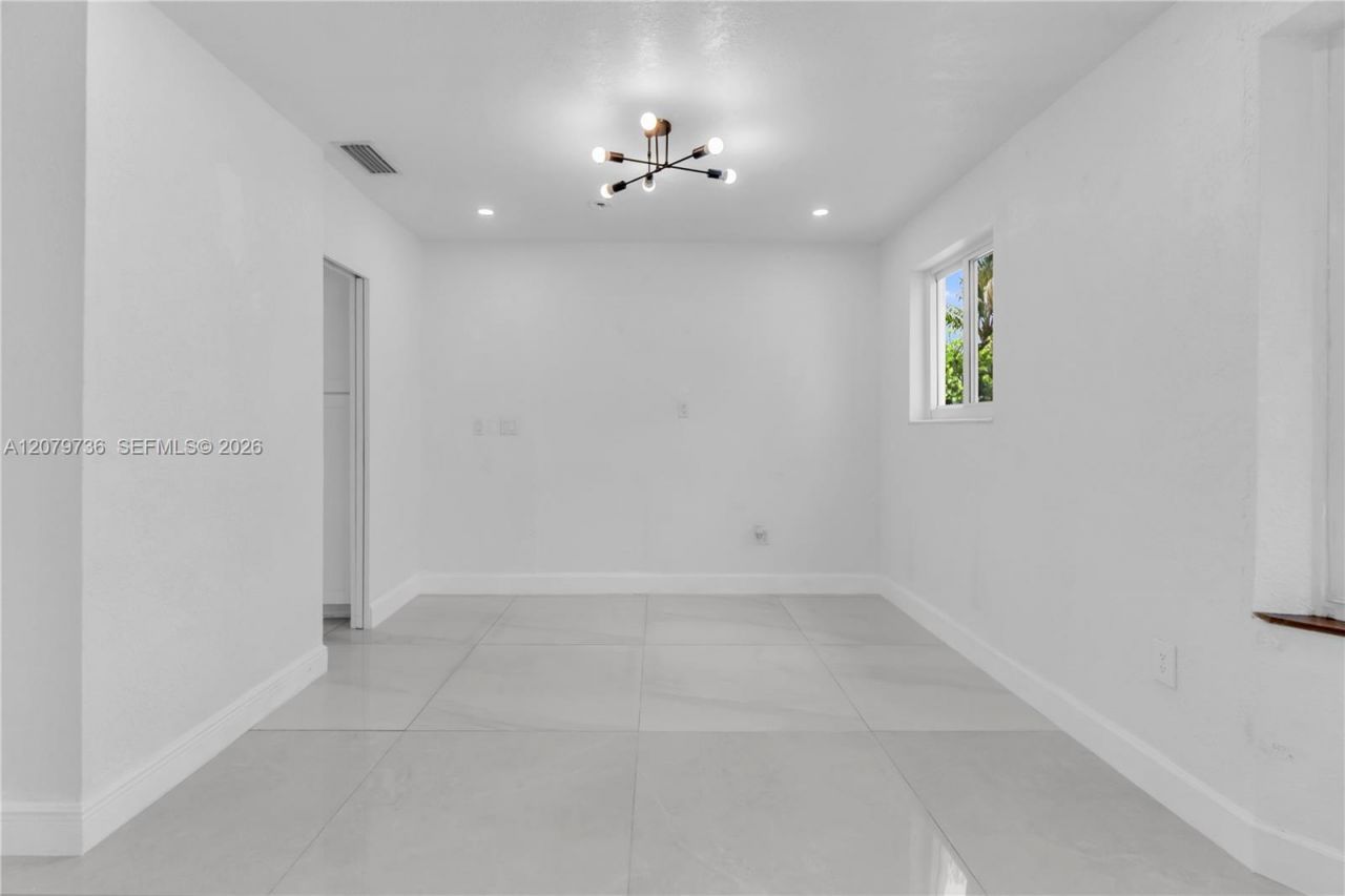 9450 SW 25th Dr , Miami, FL 33165 Photo