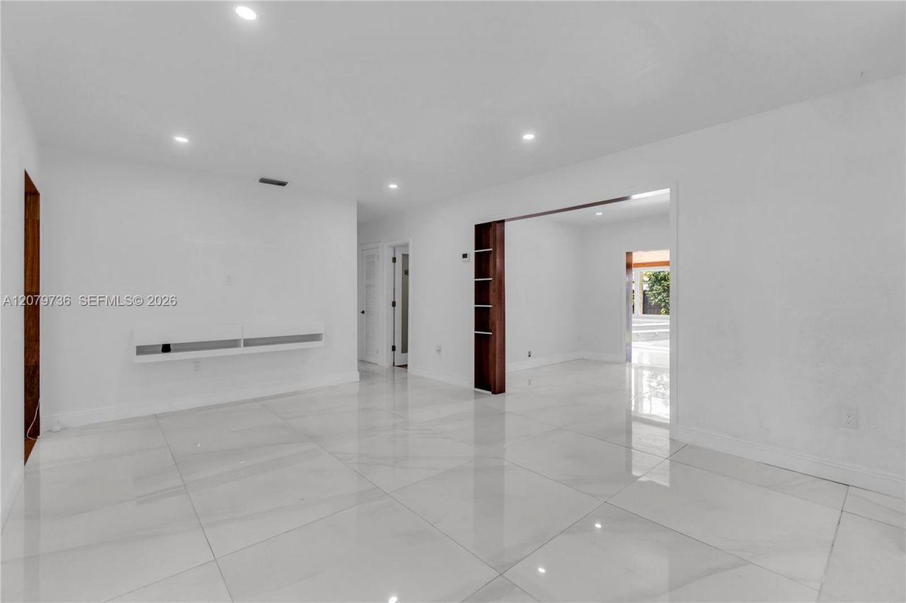 9450 SW 25th Dr , Miami, FL 33165 Photo
