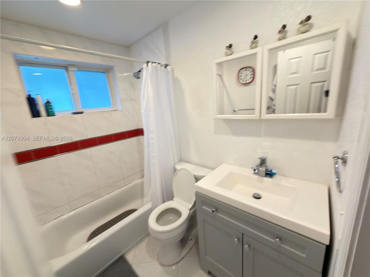 2998 NW 94th St, Unit 2998, Miami, FL 33147 Photo