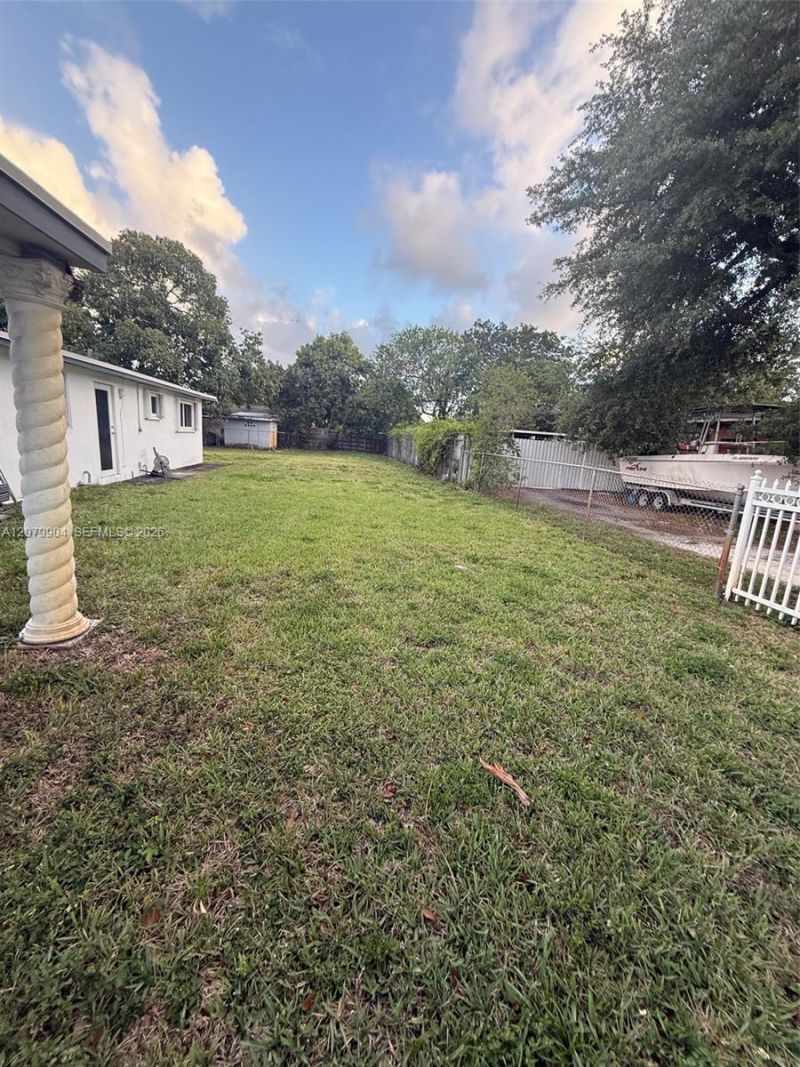 2998 NW 94th St, Unit 2998, Miami, FL 33147 Photo