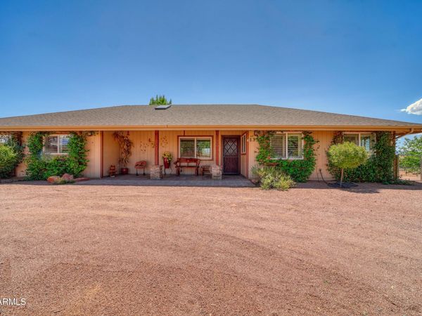 1355 S DESERT HOLLY Trail, Cornville, AZ 86325