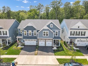 18110 MOSS GARDEN ROAD , DUMFRIES, VA 22026