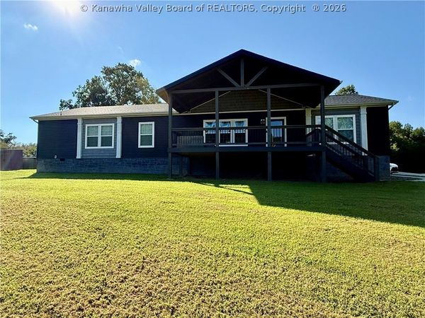 644 Pleasant Valley Road, Given, WV 25245