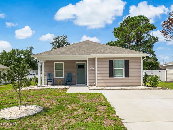 1718 Whispering Pine Street SW, Ocean Isle Beach, NC 28469