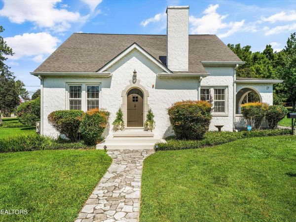 205 Adair Drive, Knoxville, TN 37918