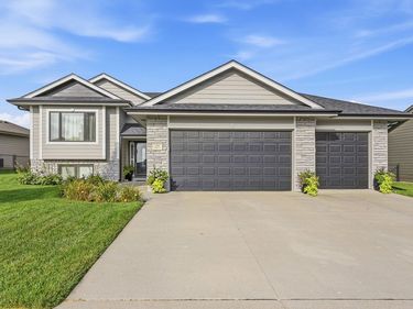 1394 CALLAHAN Drive, COUNCIL BLUFFS, IA 51503