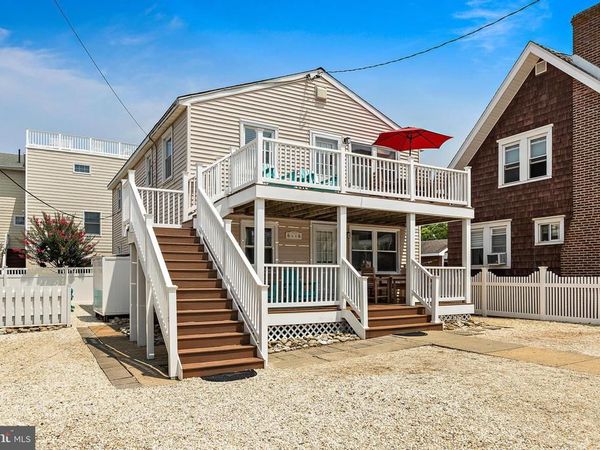 25 E 49TH STREET , LONG BEACH TOWNSHIP, NJ 08008