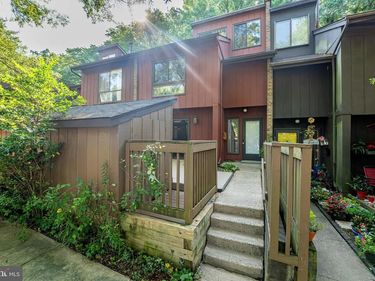 11903 ESCALANTE COURT , RESTON, VA 20191
