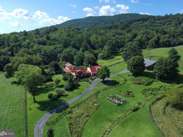 1983 MISTY MEADOWS LANE, MARKHAM, VA 22643
