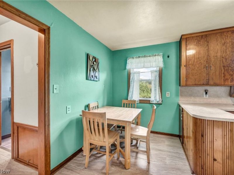 1011 39th Street NE, Canton, OH 44714 Photo 10