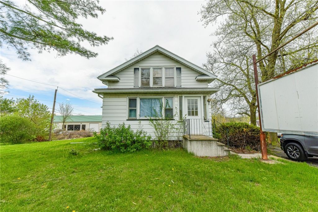 5058 W Ridge Road, Spencerport, NY 14559 Main Photo