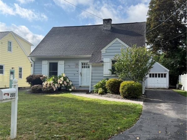203 Miles Avenue , Fayetteville, NY 13066