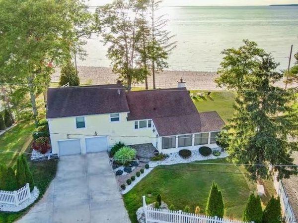 1509 Park Avenue, Sylvan Beach, NY 13157