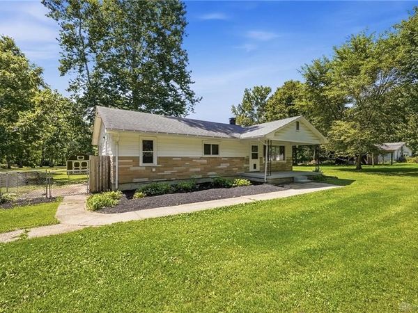 1265 Wallaby Drive, Dayton, OH 45432