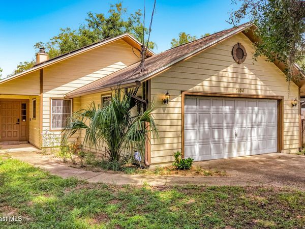 7104 Bledsoe Avenue , Orlando, FL 32810