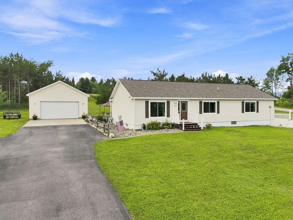2020 Lakeview Lane, Alanson, MI 49706